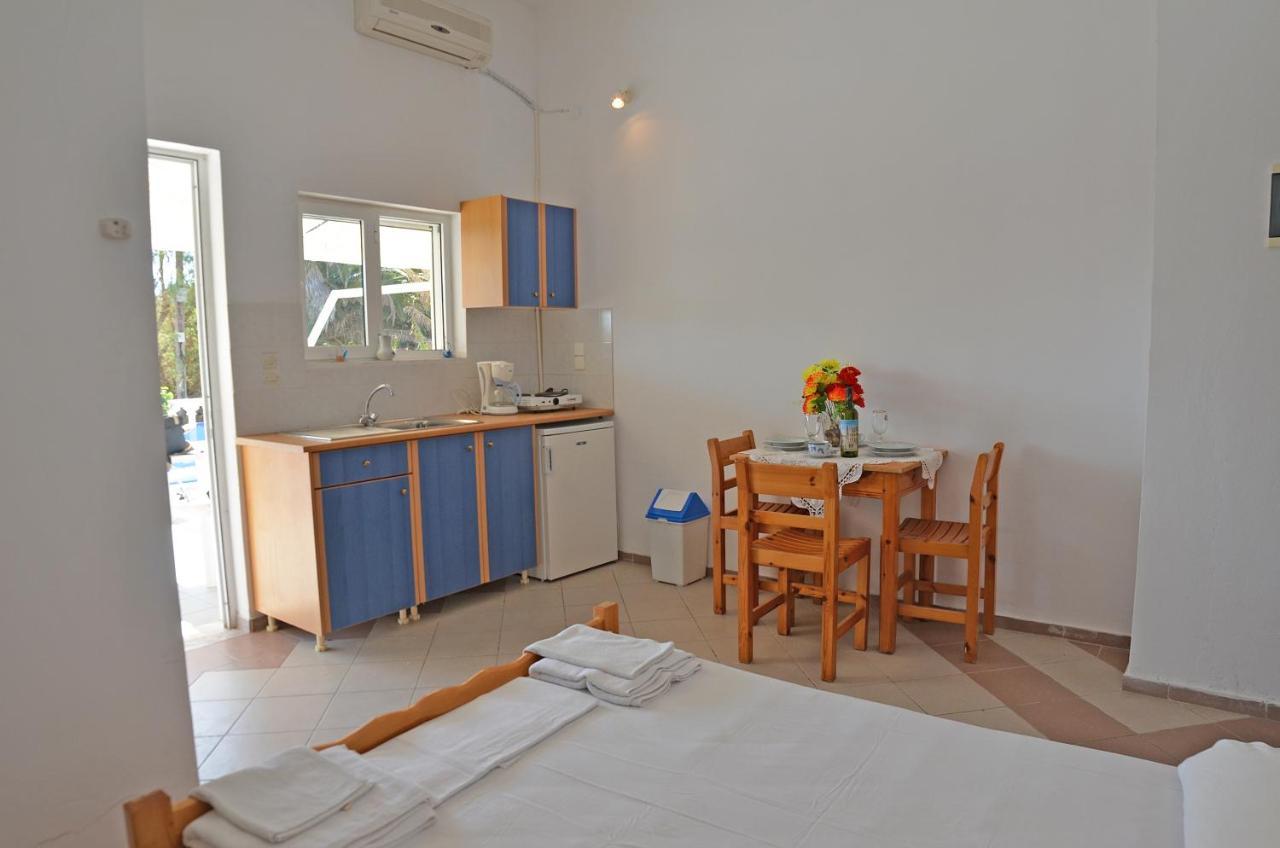 Nikos Apartments Laganas Esterno foto
